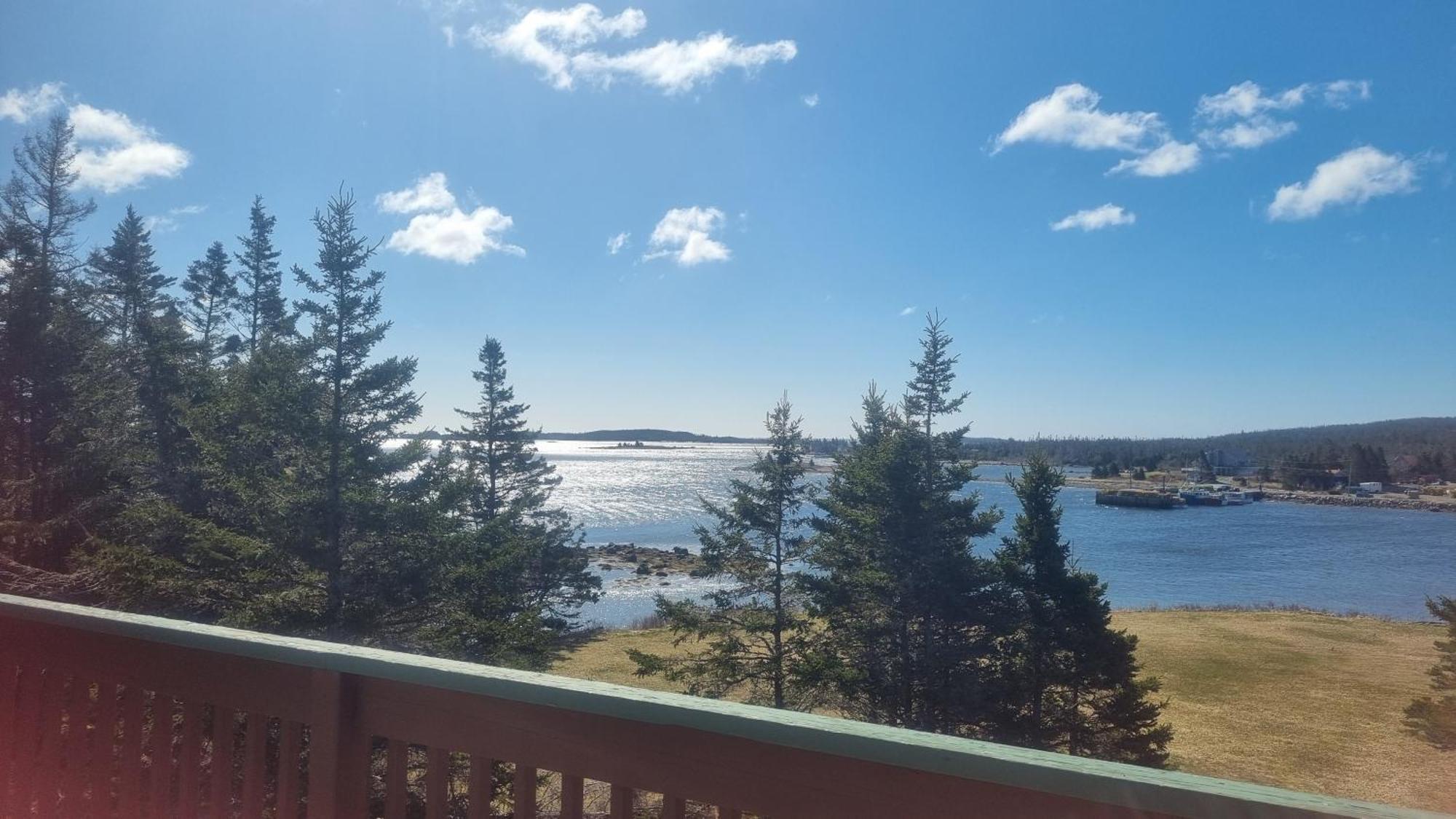 Oceanfront Apartments Port Dufferin 外观 照片